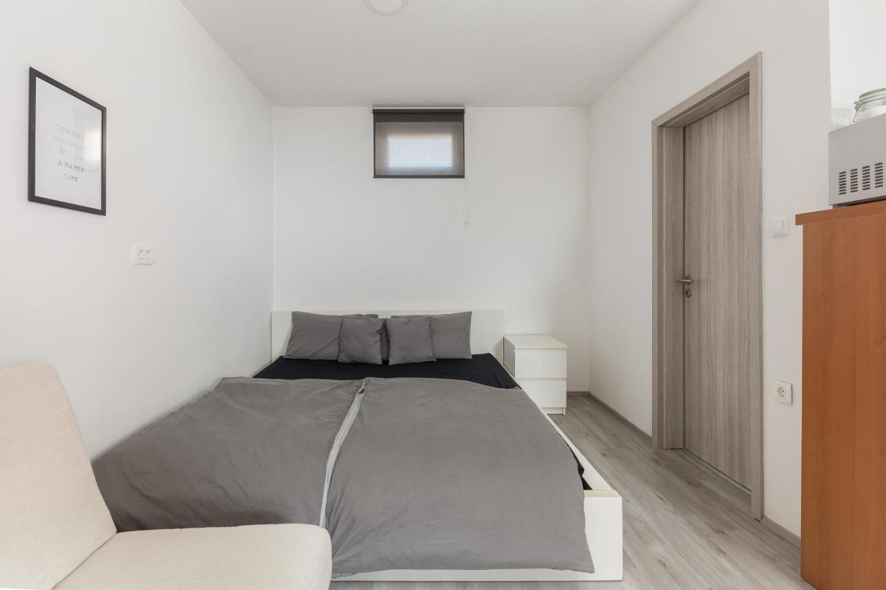 Apartma Berni *
